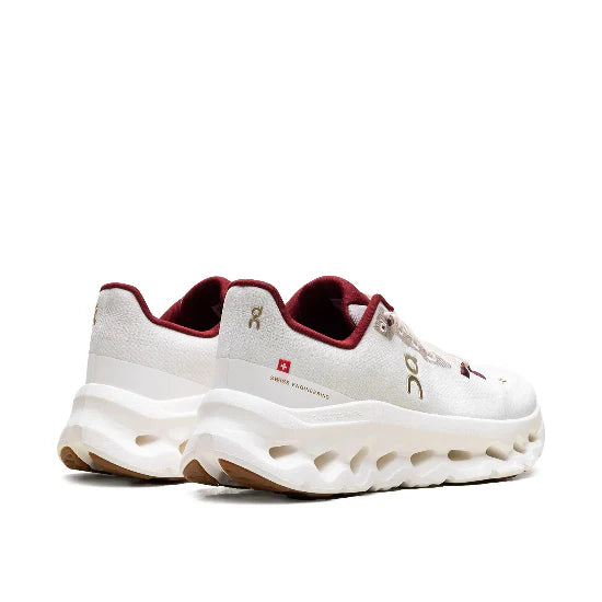 On Running Cloudtilt "Pearl Ivory"