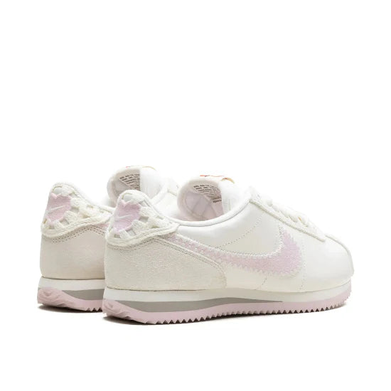 Sale Nike Cortez "Valentine's Day - 2025" sneakers