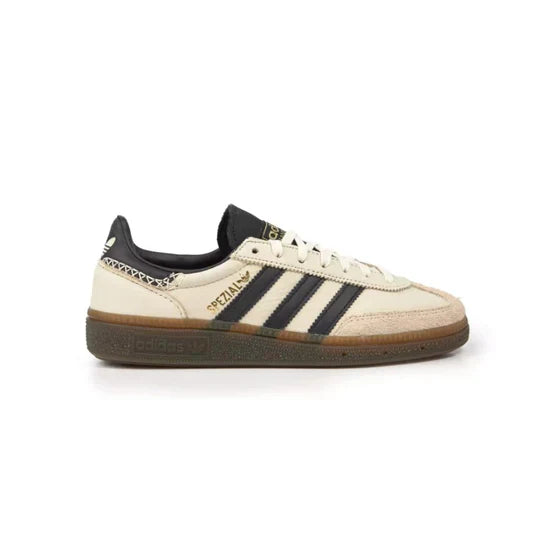 Handball Spezial 'Wonder White Black