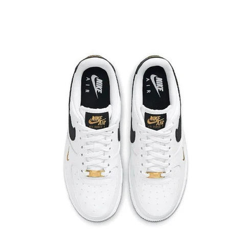 Air Force 1 Low Essential "White/Black/Gold" sneakers Air Force 1 Low Essential "Toe Swoosh - White/Rattan" sneakers