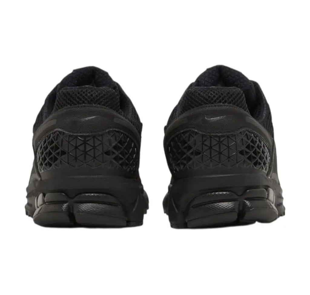 Nike Zoom Vomero 5 all black