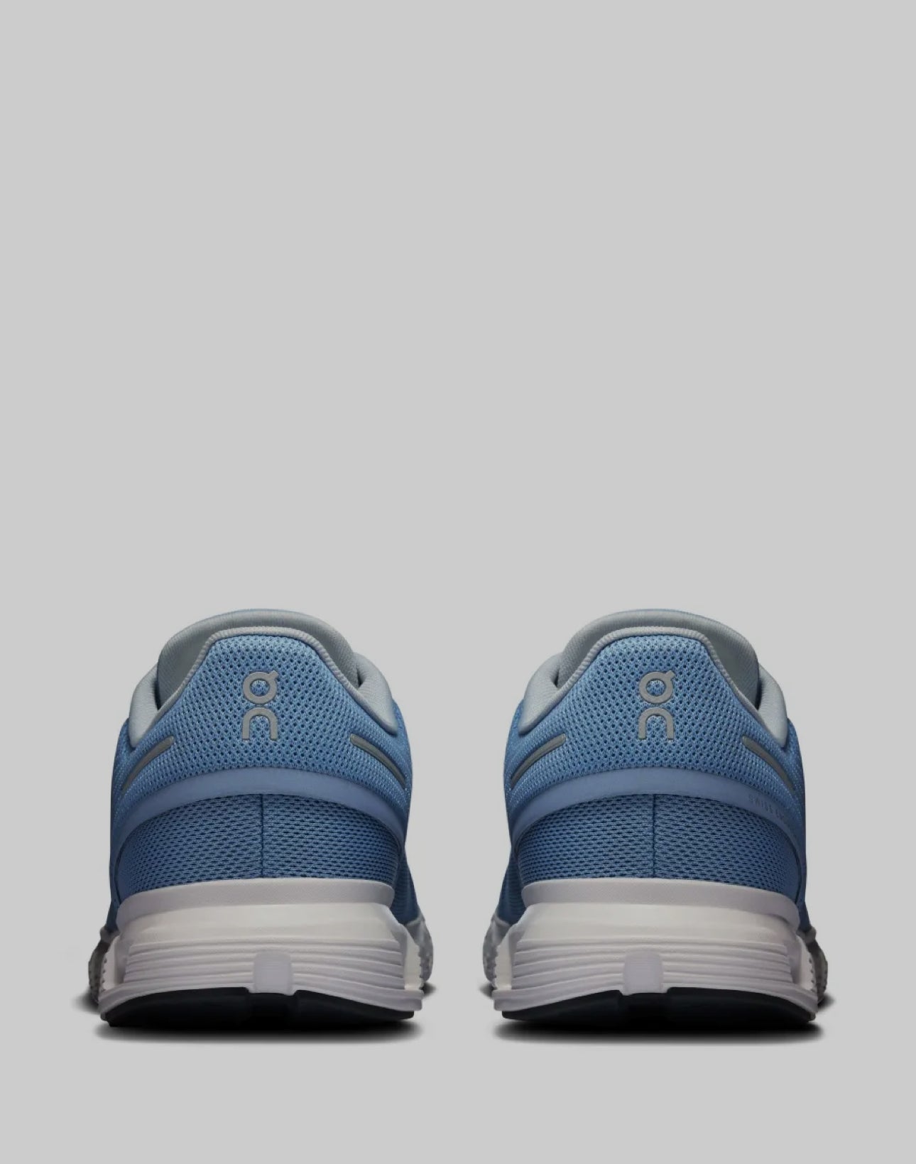 On Running Cloud 6 Chambray White