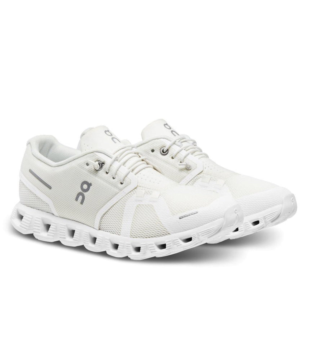 On Running Cloud 6 All White