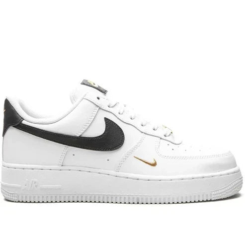 Air Force 1 Low Essential "White/Black/Gold" sneakers Air Force 1 Low Essential "Toe Swoosh - White/Rattan" sneakers